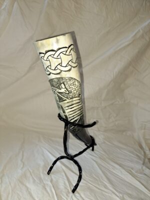 African horn, Ship carving.